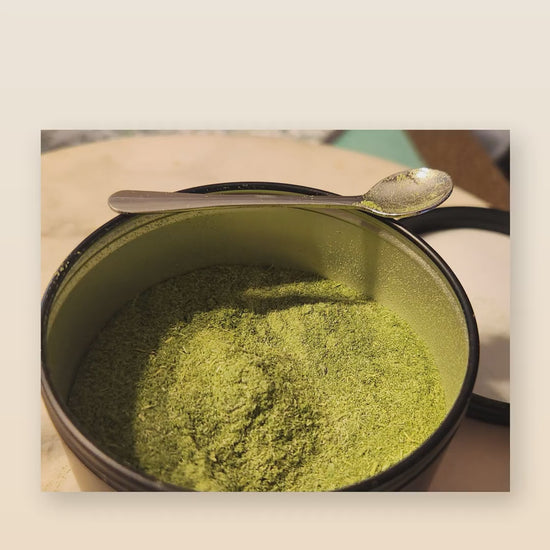 Organic pea microgreen powder product reel